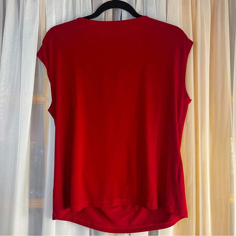 Itm 0037 Studio swooped neck top size LG - Picture 4 of 8